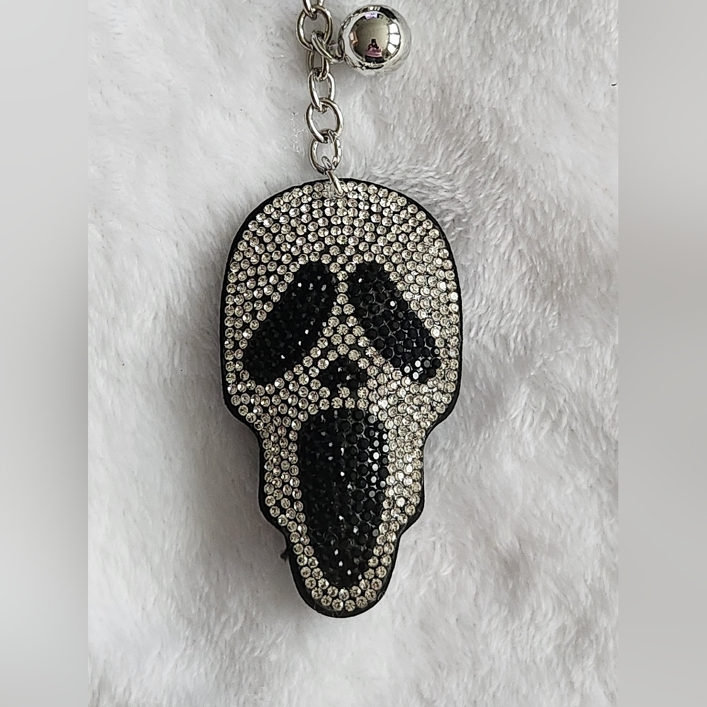 Skull Keychain with Rhinestones Scream Bag Charm - Picture 2 of 4